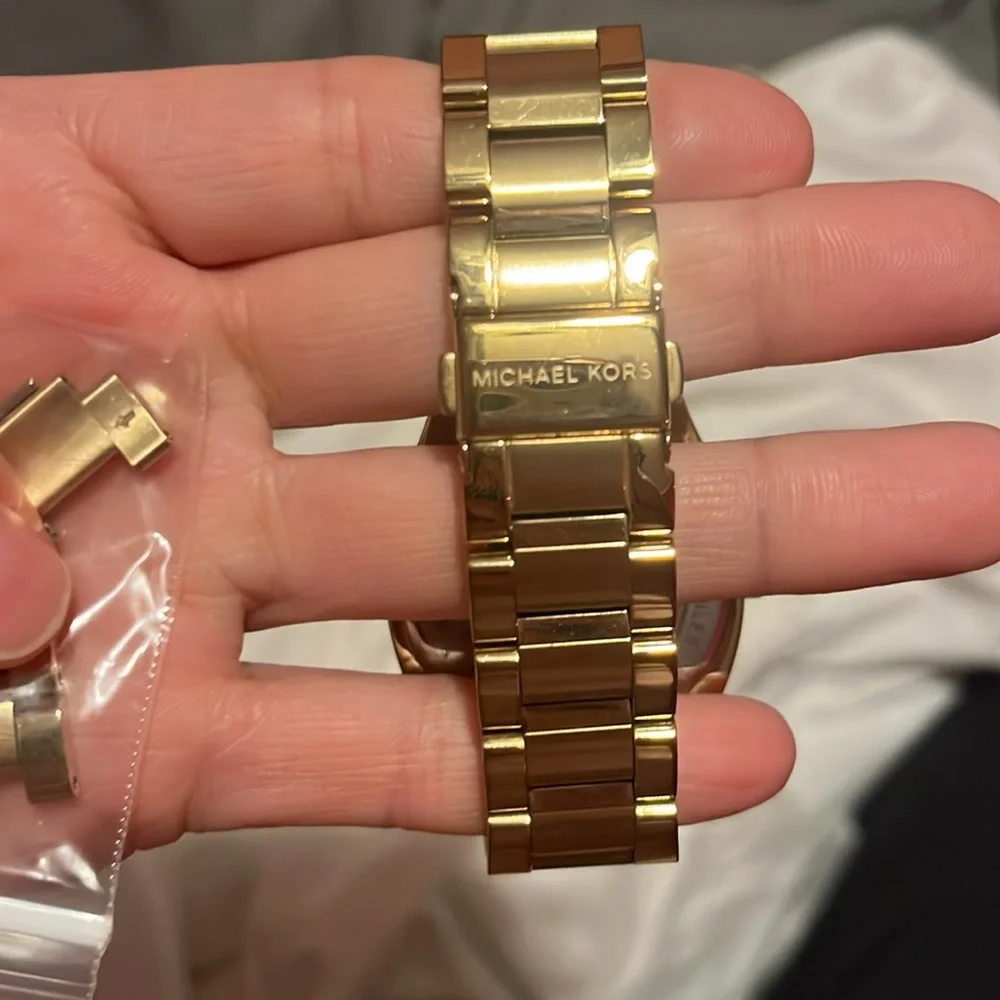 Michael Kors watch - Picture 2 of 3